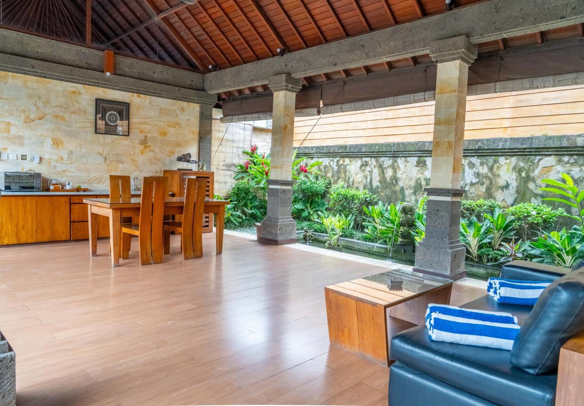Bali Prime Villas Kerobokan  Exterior photo
